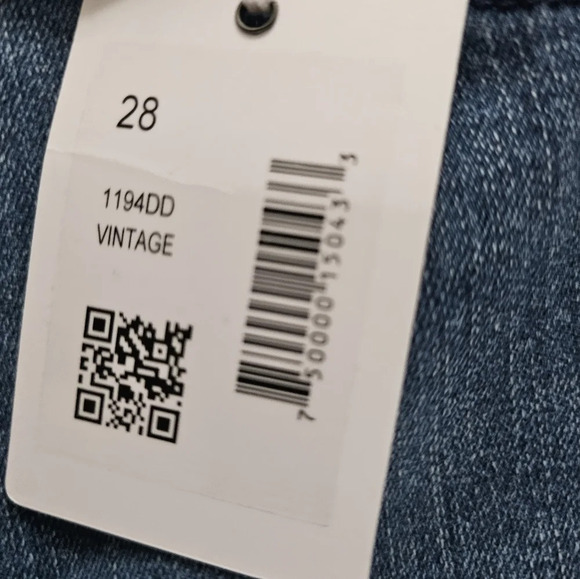 Ecru Denim The Los Feliz Velvet Inset Jeans - Picture 7 of 9